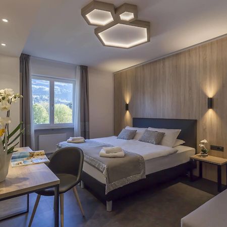 Tourist Hotel بريسّانوني المظهر الخارجي الصورة