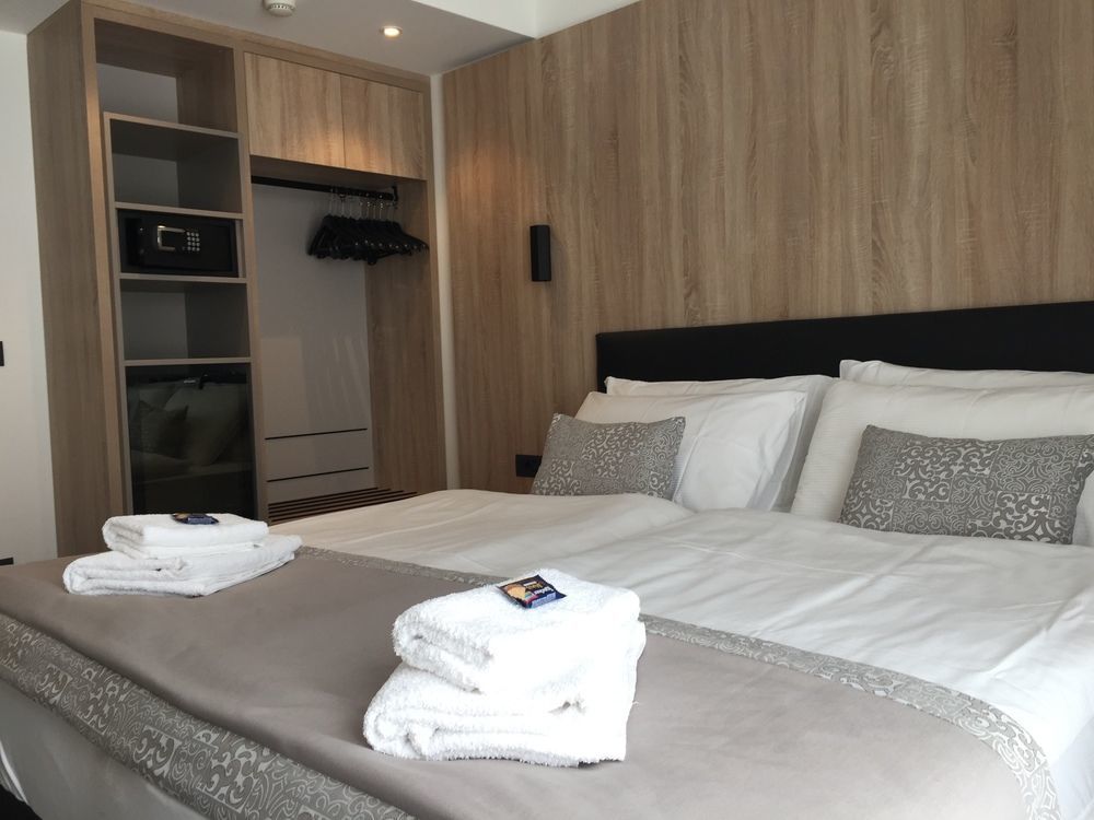 Tourist Hotel بريسّانوني المظهر الخارجي الصورة