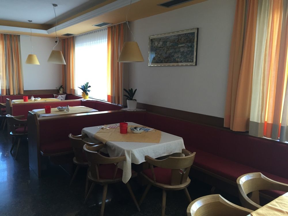 Tourist Hotel بريسّانوني المظهر الخارجي الصورة