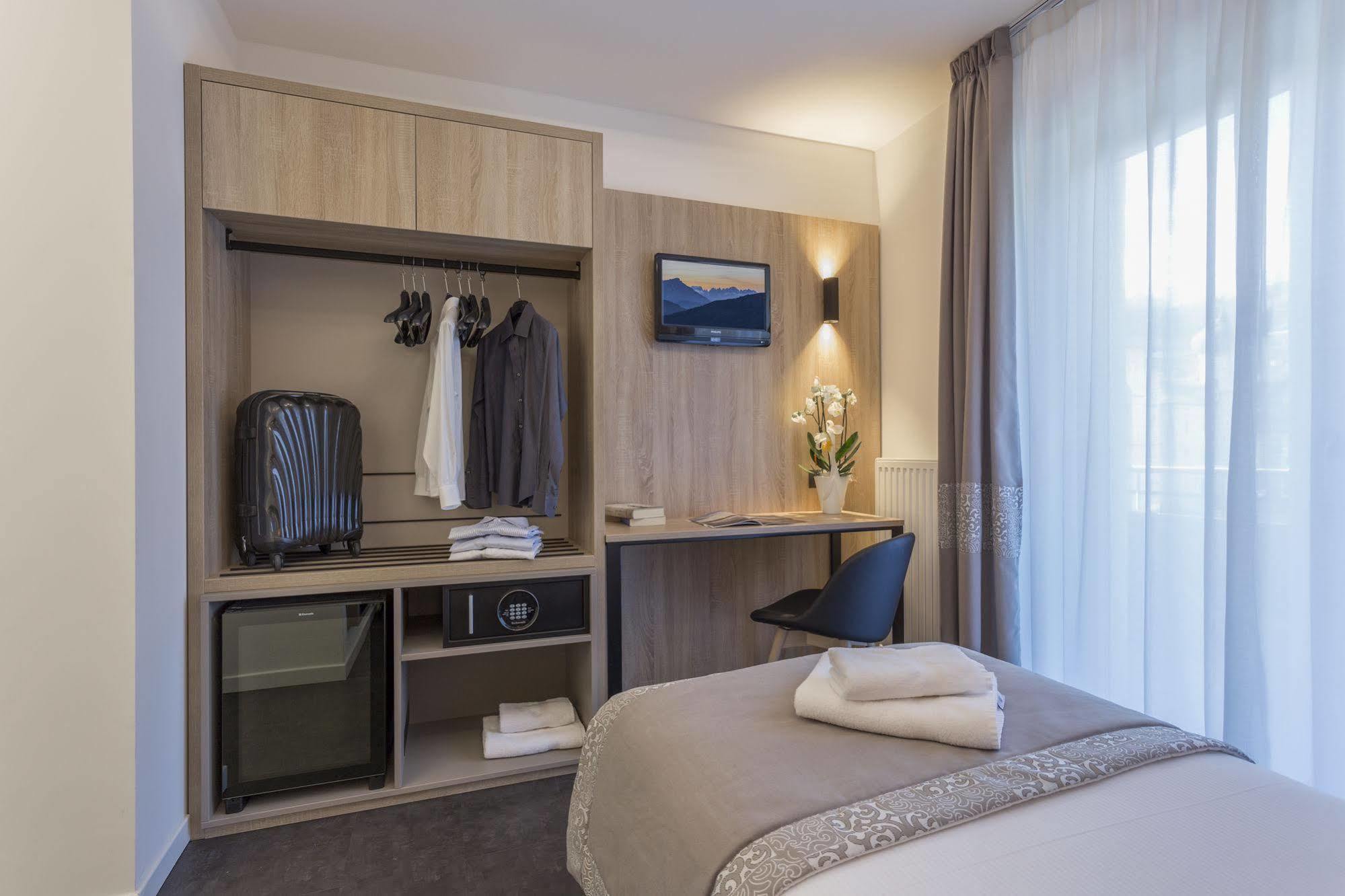 Tourist Hotel بريسّانوني المظهر الخارجي الصورة